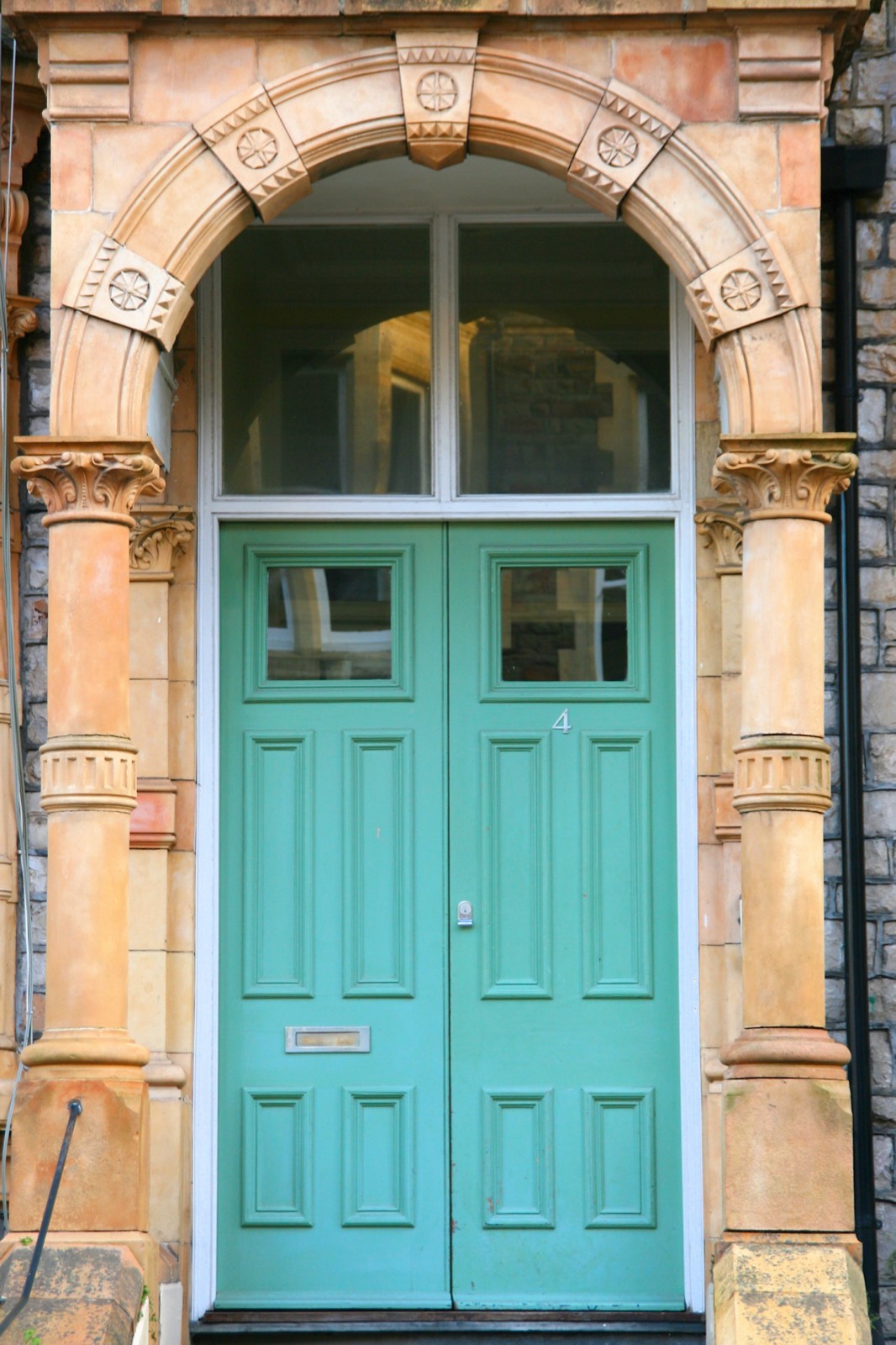 A Georgian front door in Bristol